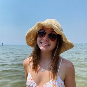 Meet your Posher, Audrey